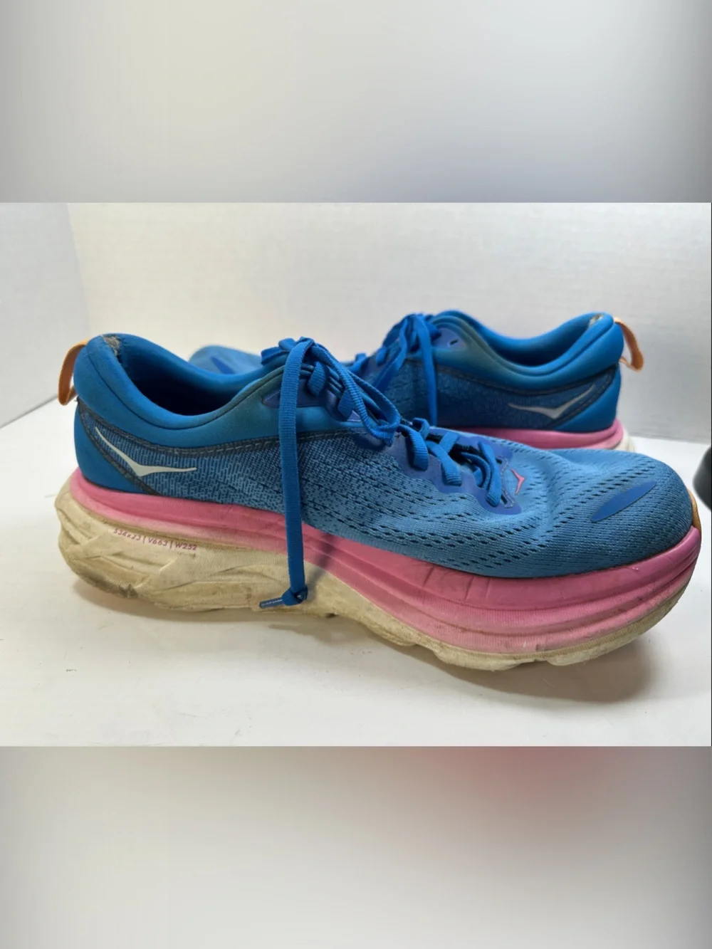 Hoka Bondi 8 Women's Blue Running Shoes Size 9 Pink Cream Midsole
